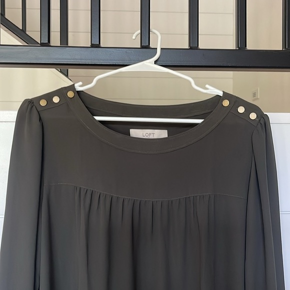 Ann Taylor Loft - Blouse - Picture 2 of 4